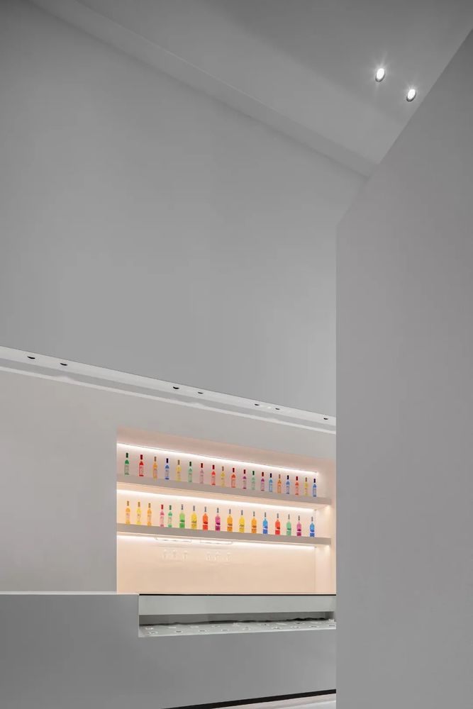 中山石客展厅 | 当代艺术谱写灯光价值