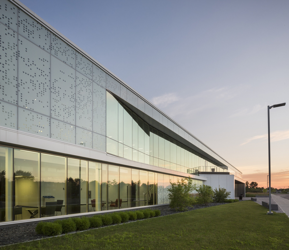 CCM2 Architectes 打造现代展厅设计，展现加拿大 Drummondville 的前卫魅力
