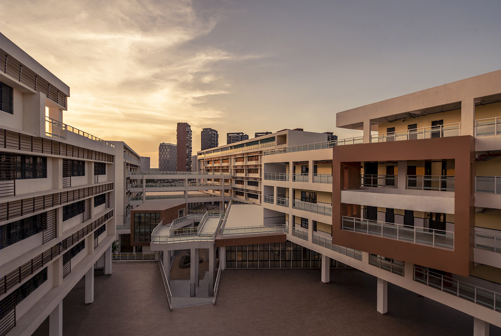 深圳光明新区凤凰学校 | 绿色生态校园，打造多元学习空间