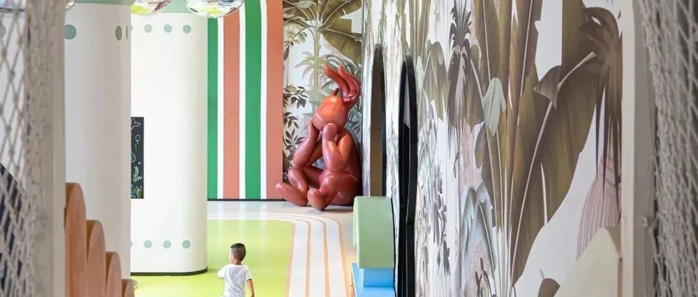中山石客展厅 | 当代艺术谱写灯光价值