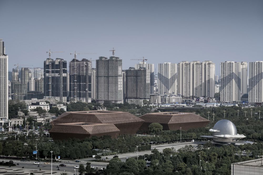 上饶市文化建筑集群 | 雕塑感建筑与市民广场的互动