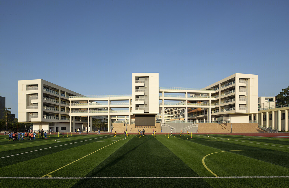 深圳光明新区凤凰学校 | 绿色生态校园，打造多元学习空间