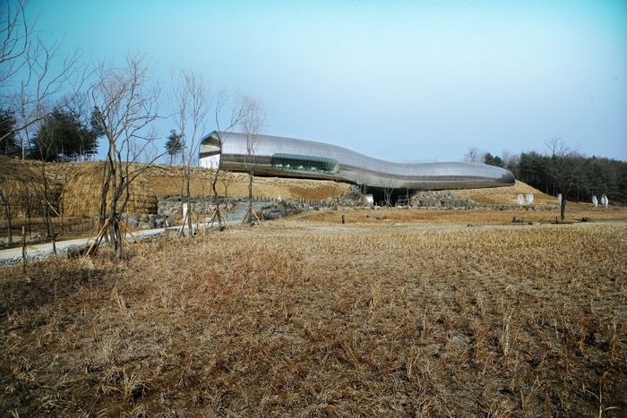 韩国史前文化博物馆——嵌入山体的时空之旅