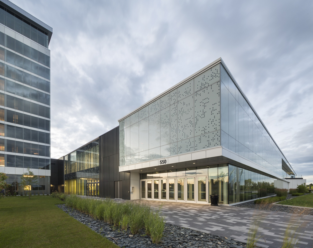 CCM2 Architectes 打造现代展厅设计，展现加拿大 Drummondville 的前卫魅力