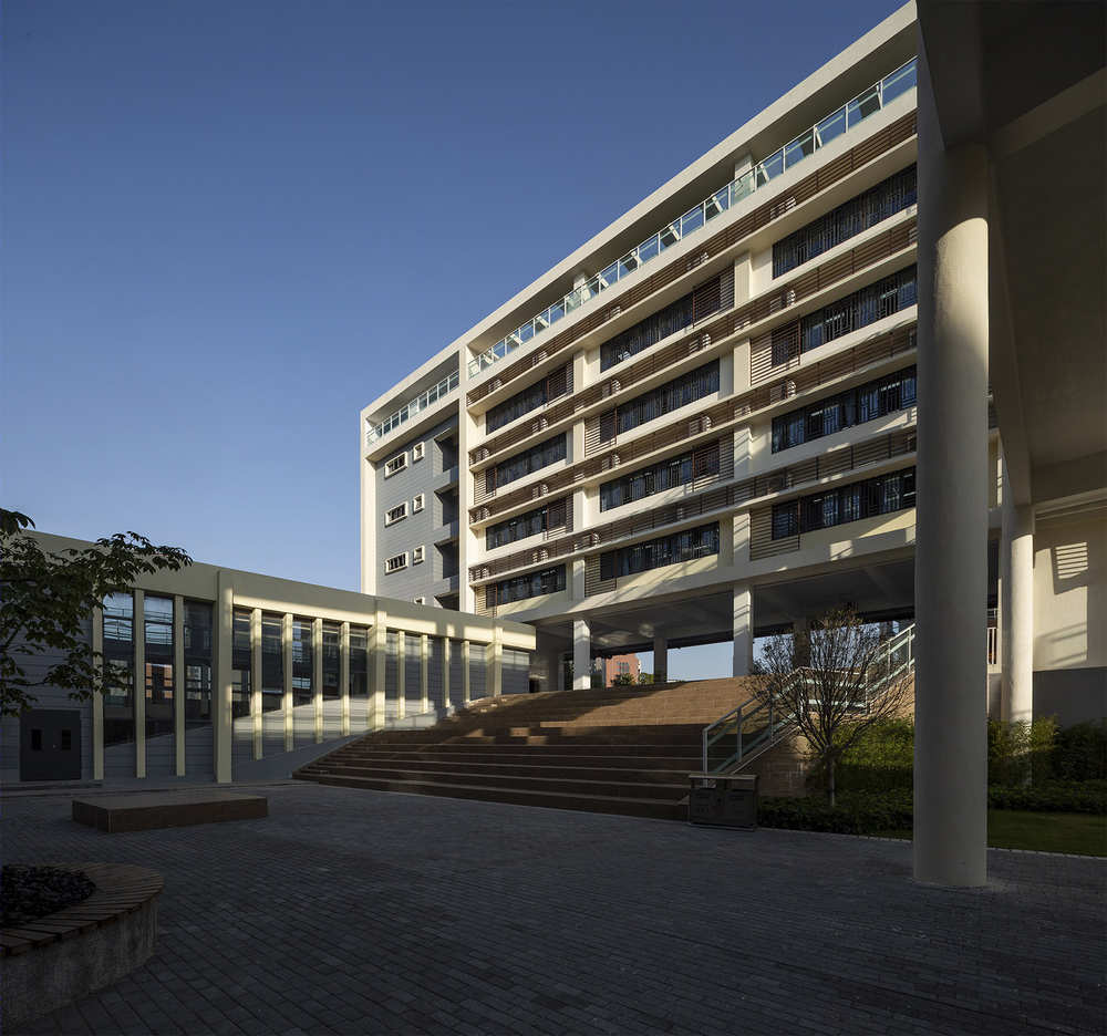 深圳光明新区凤凰学校 | 绿色生态校园，打造多元学习空间