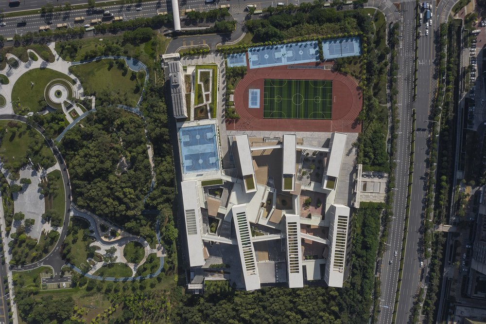 深圳光明新区凤凰学校 | 绿色生态校园，打造多元学习空间