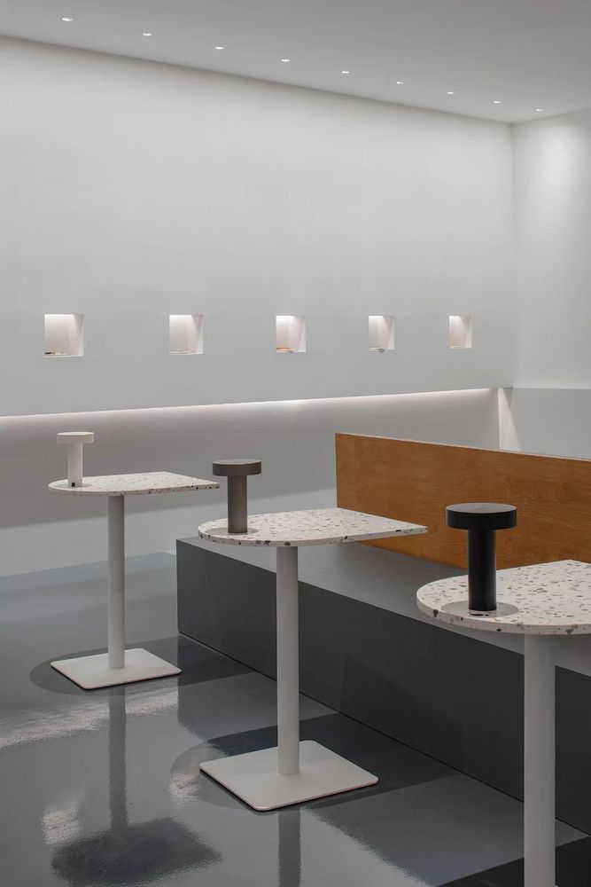 中山石客展厅 | 当代艺术谱写灯光价值