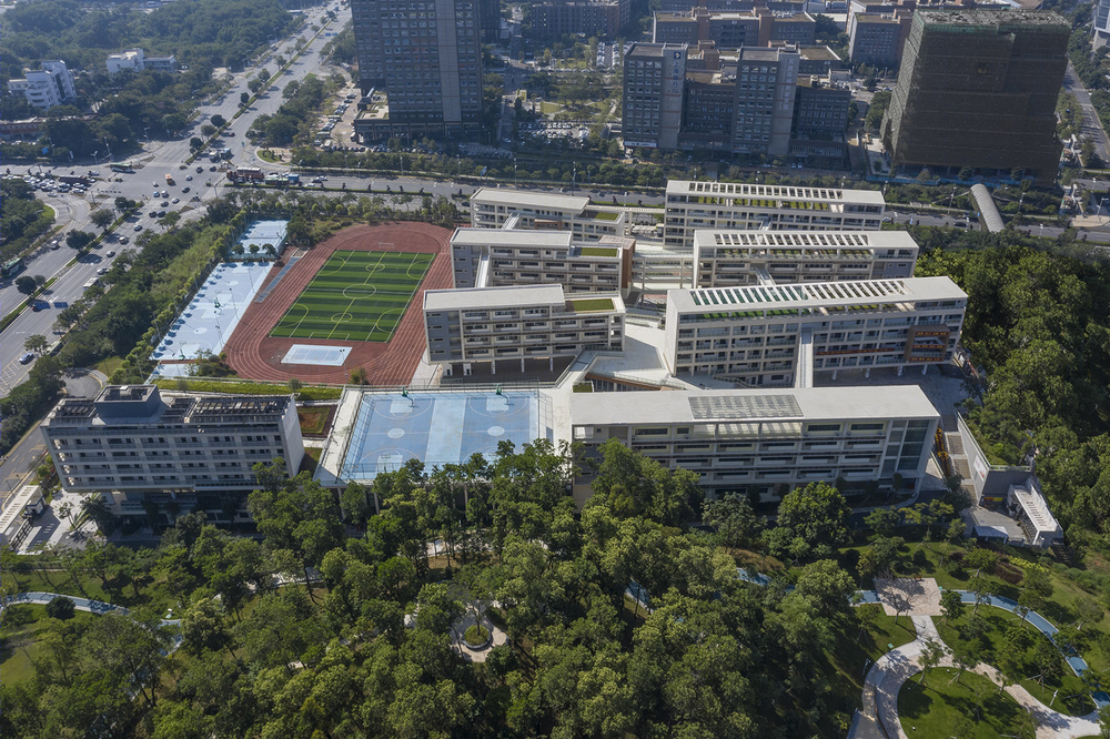 深圳光明新区凤凰学校 | 绿色生态校园，打造多元学习空间
