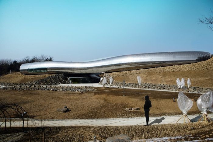 韩国史前文化博物馆——嵌入山体的时空之旅