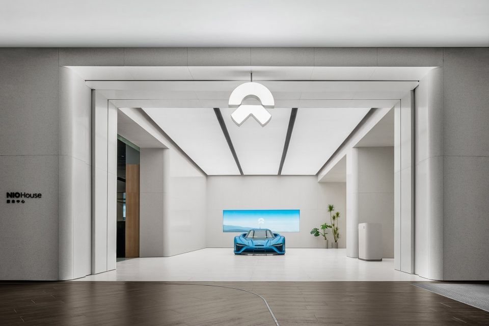 深圳蔚来中心 | NIO House 的现代艺术展示空间