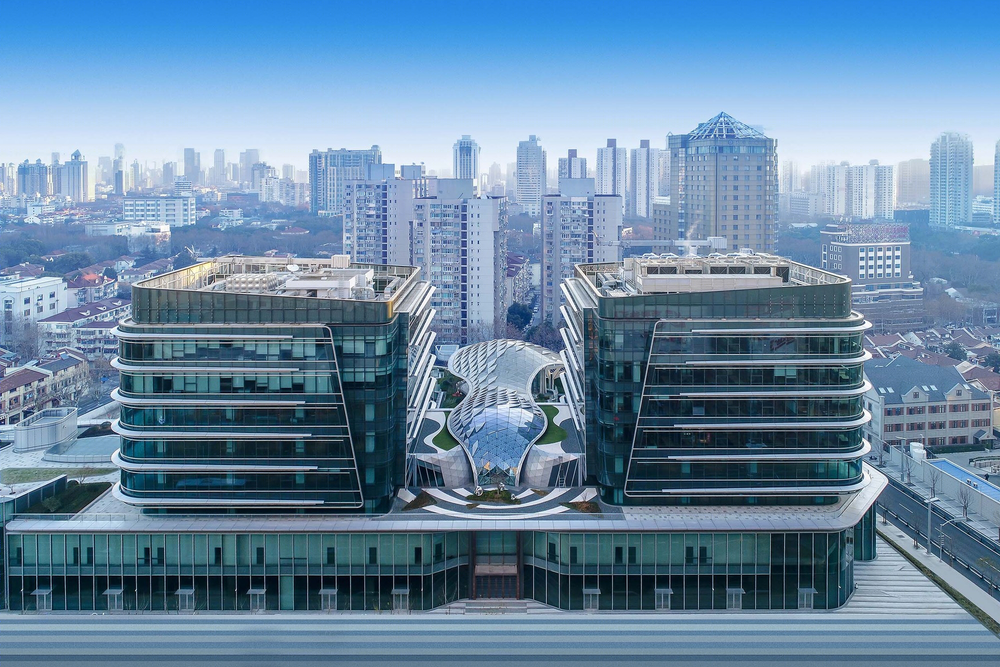 上海徐家汇中心 | 现代与传统共融的办公建筑典范