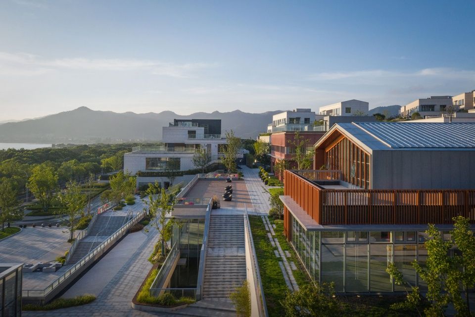 宁波茶亭·自由之滨 | 山地小镇的湖景商业与办公空间