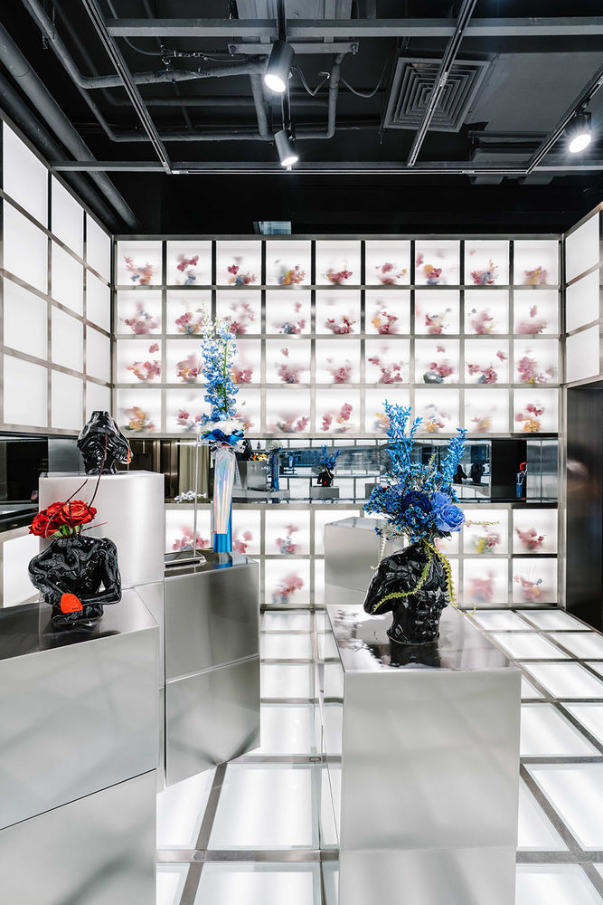 北京 dresscode 花店 | 60m²空间里的千面花殿