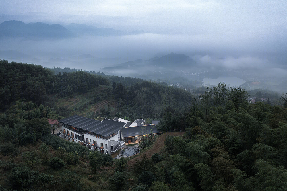 桐庐雨屋民宿 | 顺水六式重力与雨水的显形表达