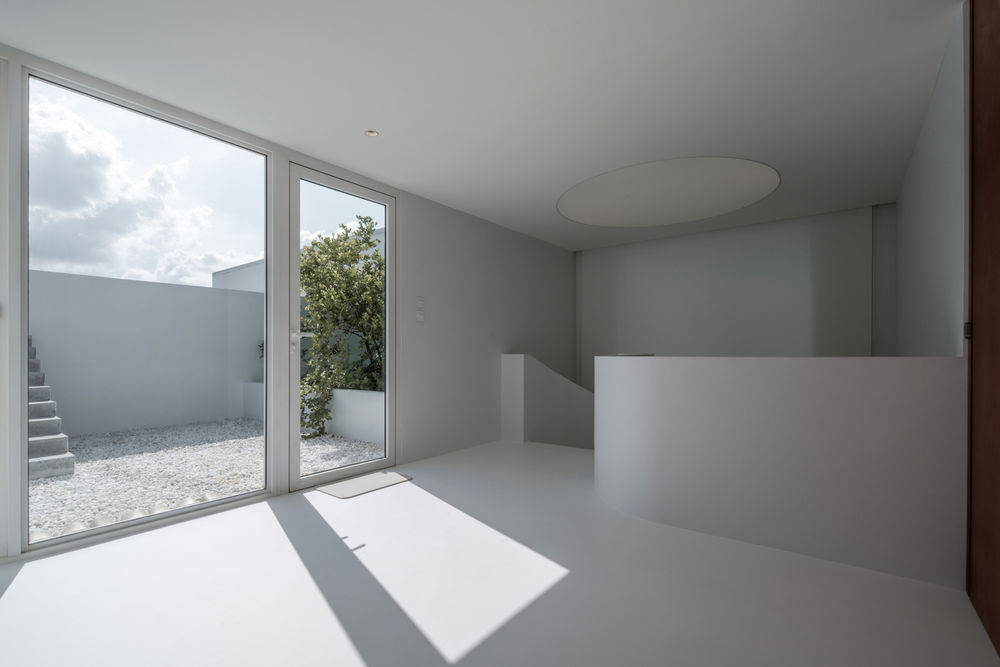 泰国别墅设计，House Between the Wall