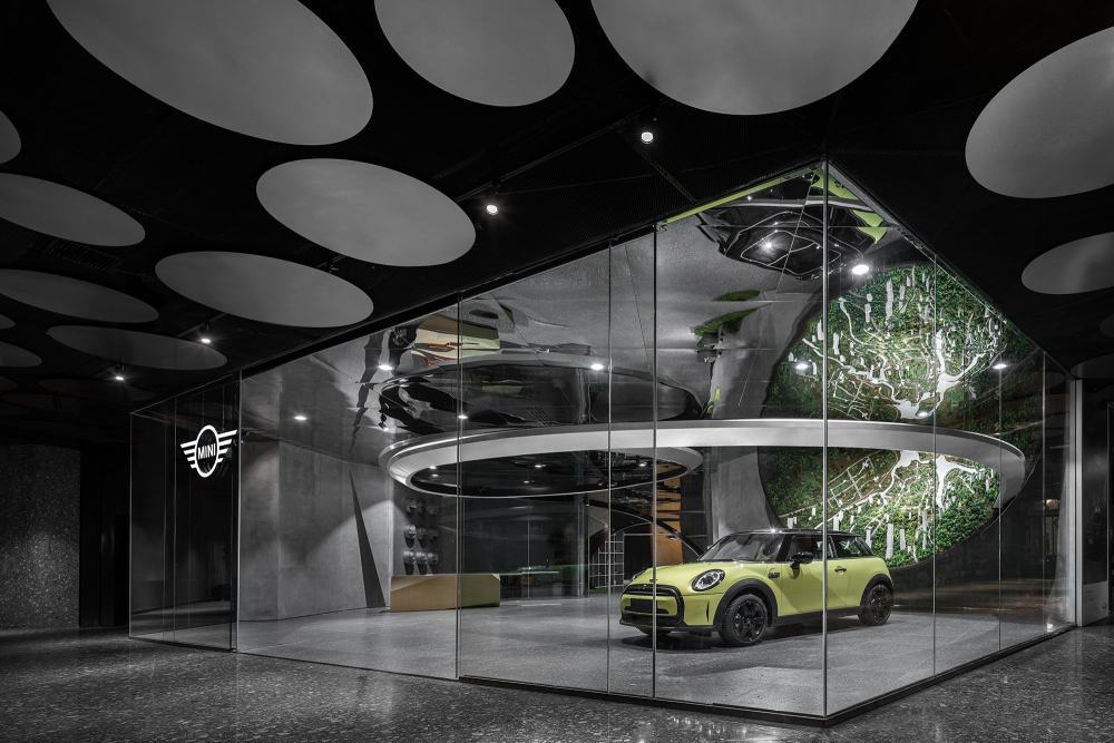 长沙 MINI 城市展厅 | 环保可持续设计碰撞赛博朋克风