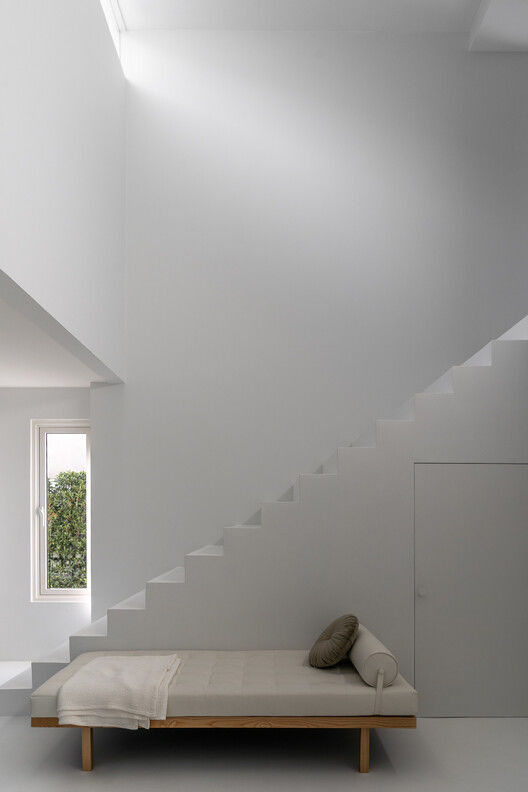 泰国别墅设计，House Between the Wall