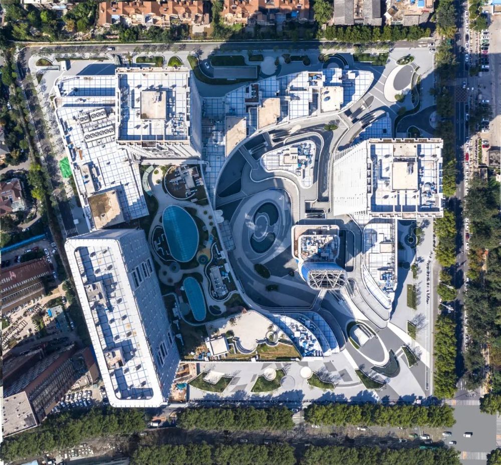 郑州瀚海·海尚广场 | 液态建筑理念，革新都市街市生活