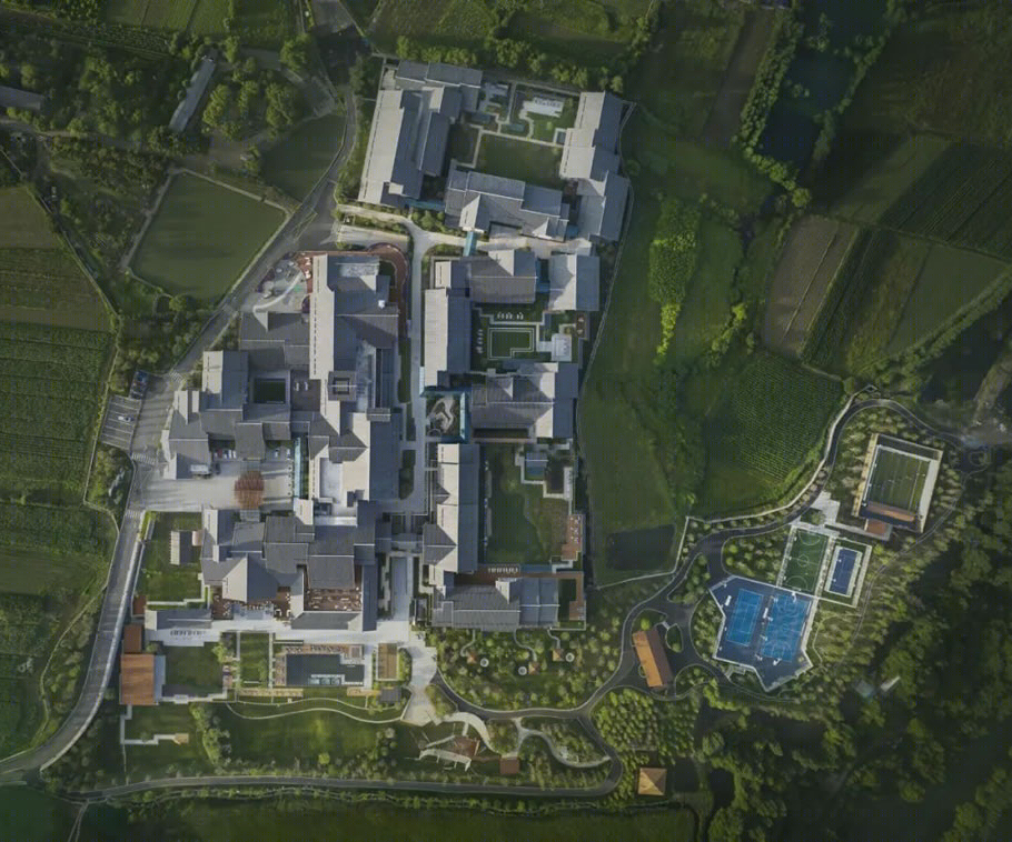 丽江 Club Med 度假村 | 雪山下的建筑诗篇