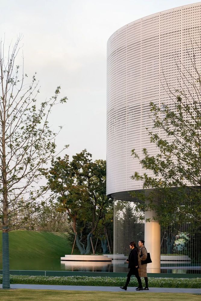 双鹤湖示范区——全生命周期建筑设计，实现售楼处功能转换