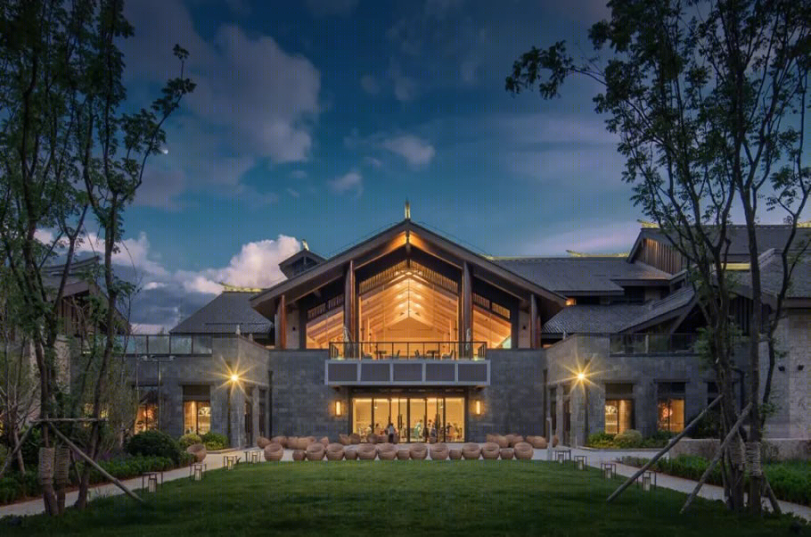 丽江 Club Med 度假村 | 雪山下的建筑诗篇