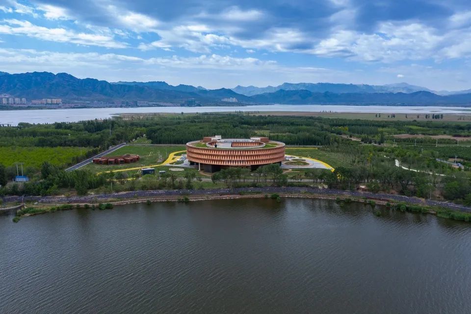 中国怀来湿地博物馆——人与自然和谐共生的漂浮环状建筑