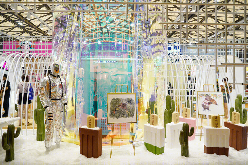 《中杰》超人类展厅，上海新国际展览中心的未来商业展示