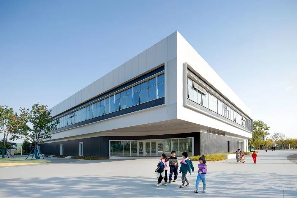 双鹤湖示范区——全生命周期建筑设计，实现售楼处功能转换