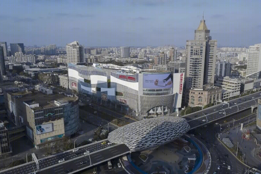 上海百联又一城外立面改造项目 | 绿色建筑新形象