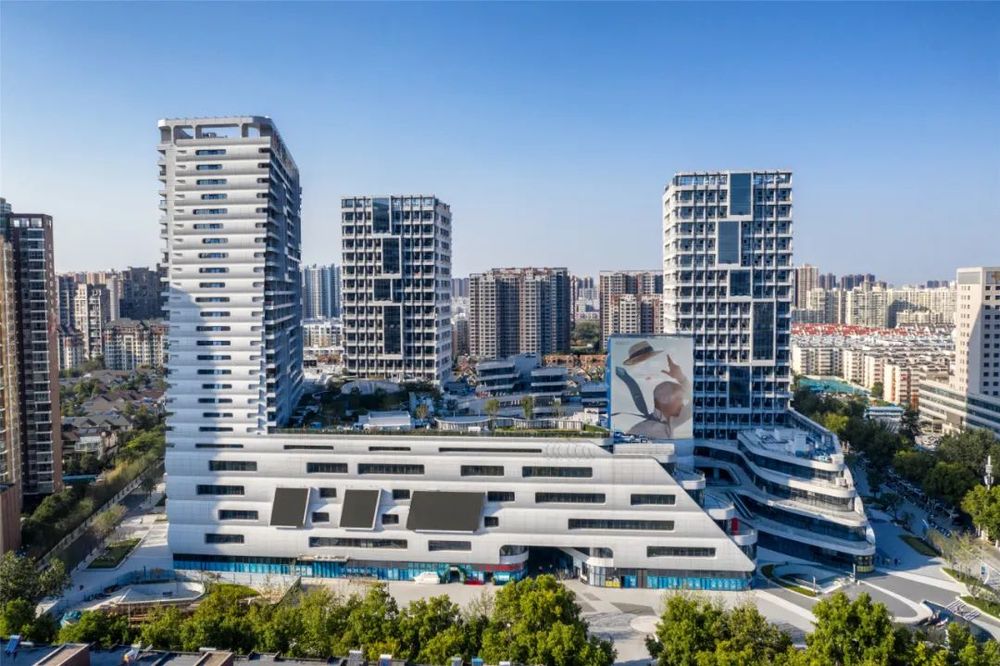 郑州瀚海·海尚广场 | 液态建筑理念，革新都市街市生活