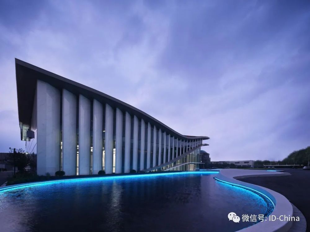 现代文明与自然融合的诺贝尔陶瓷岩板科技文化中心
