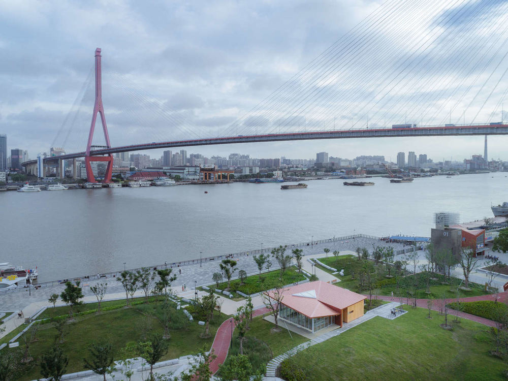 上海东岸“江景服务驿站”