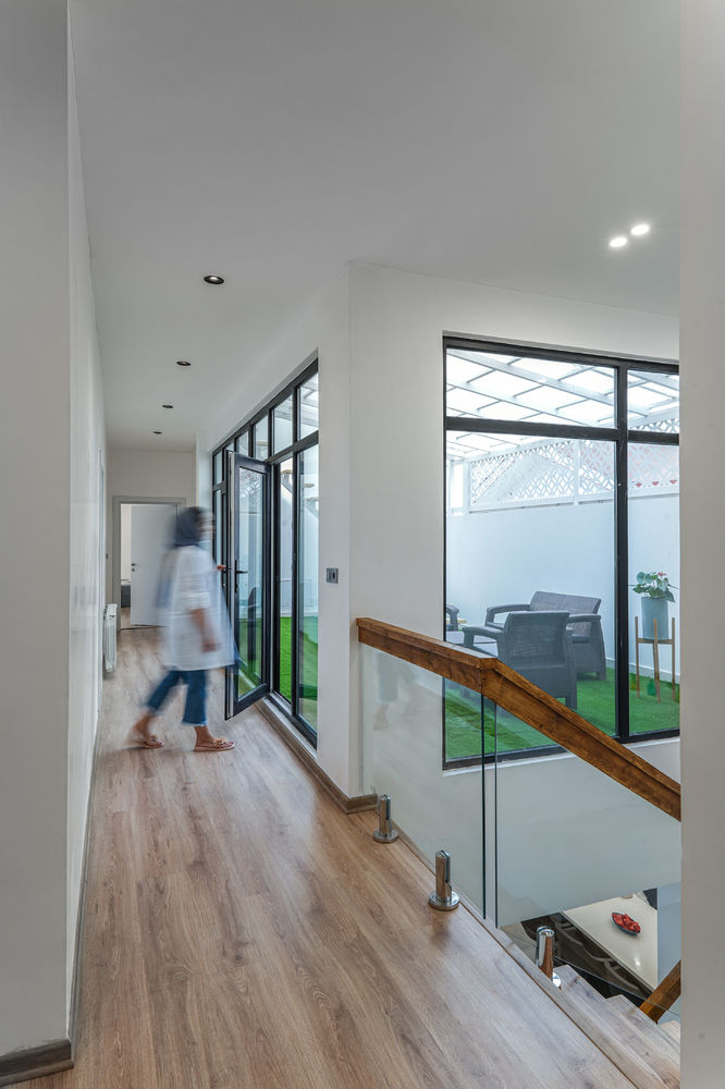 伊朗 Yalda Villa | 利用 L 型空间设计保护隐私的别墅