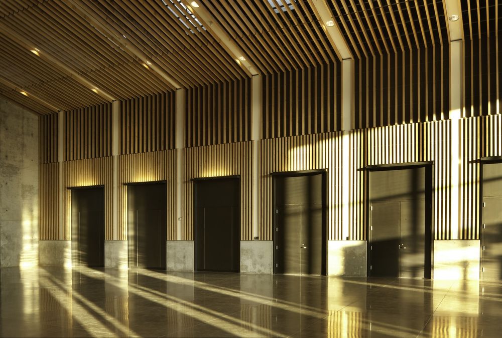 Hacker Architects 打造绿色安全堡垒 | Oregon Military Department 的 Colonel Nesmith Readiness Center