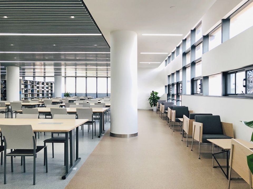 地质大学图书馆 | 未来城校区的地标性容器