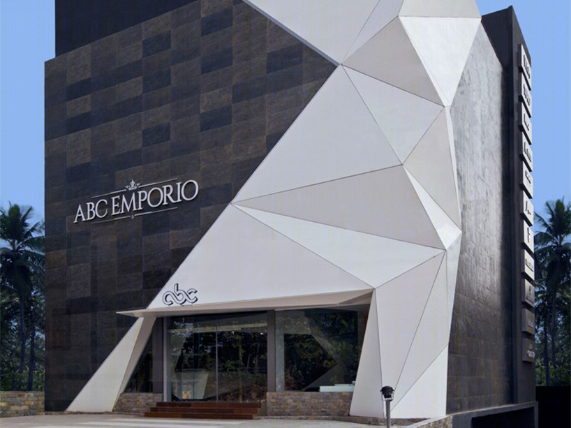 印度 Emporio 商场 | 动感几何的卫浴展示空间