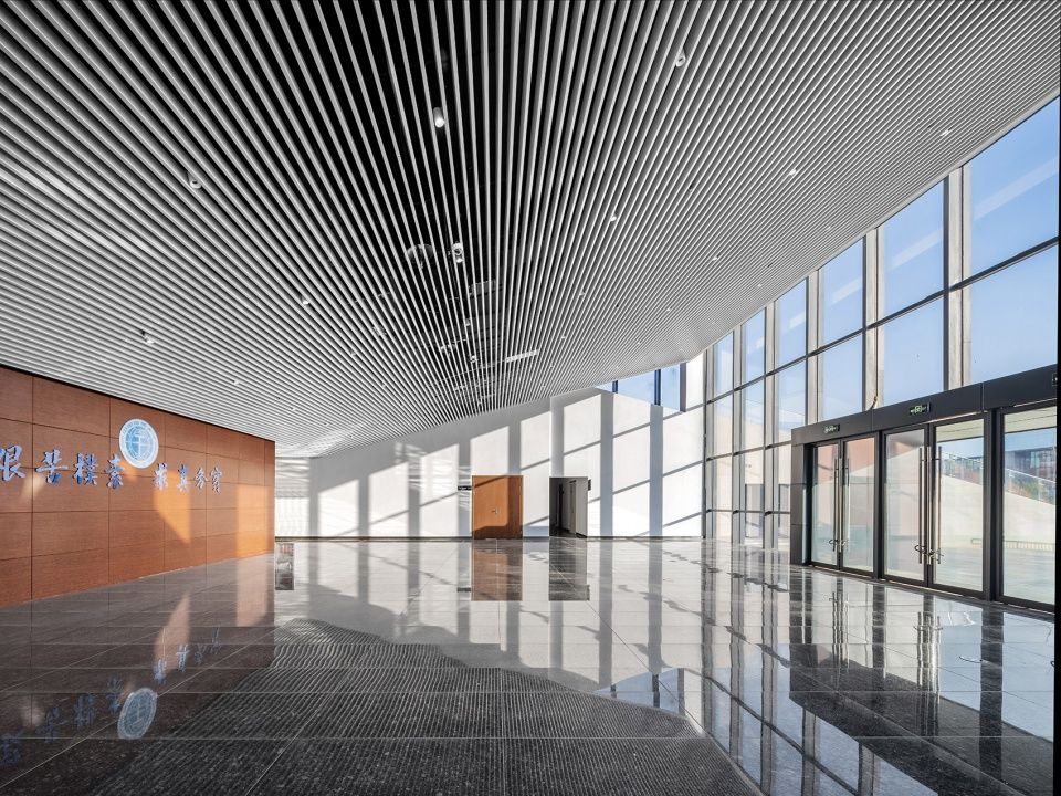 地质大学图书馆 | 未来城校区的地标性容器