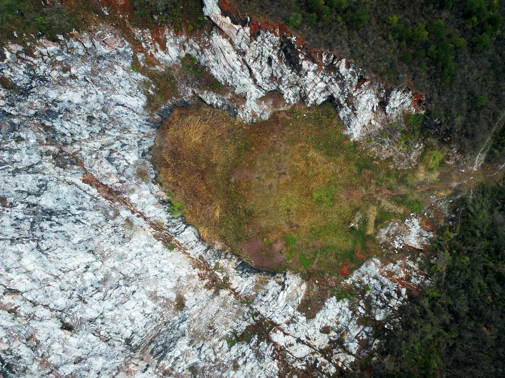 南京汤山矿坑公园——工业废弃地变身生态旅游胜地