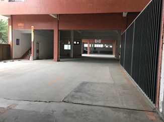 小鹏汽车办公楼 | 废弃检测中心的工业风变身