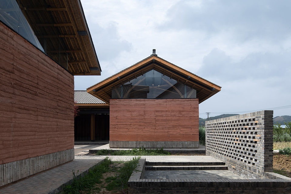四川圆觉寺村村民中心 | 传统材料与现代设计的完美融合