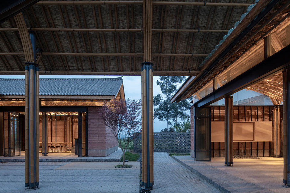 四川圆觉寺村村民中心 | 传统材料与现代设计的完美融合