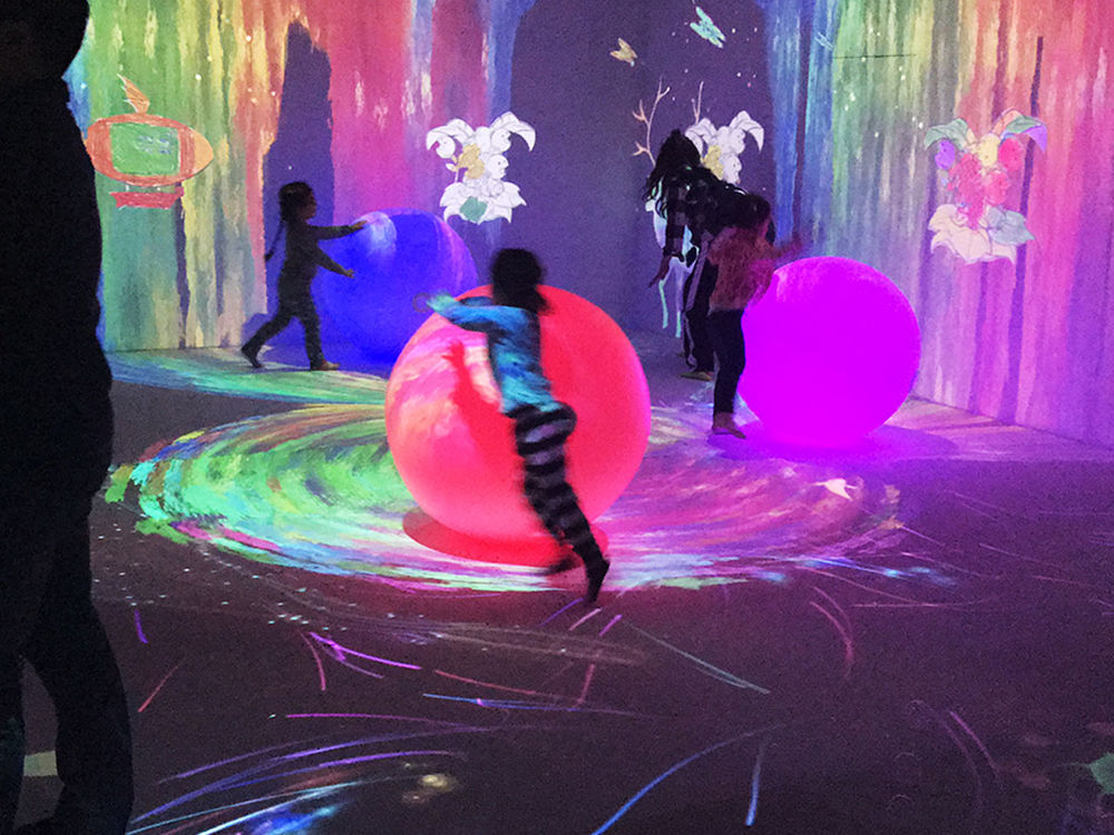 魔法极光屋 | 儿童空间互动体验新高度