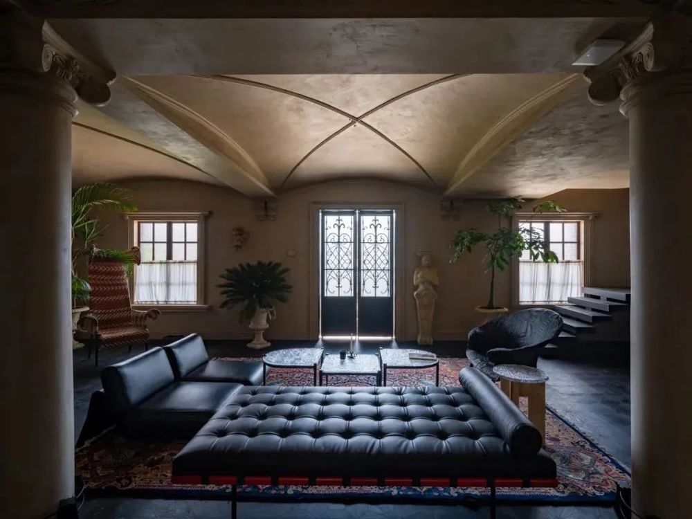 奥斯汀花园餐厅，百年历史建筑的现代重生