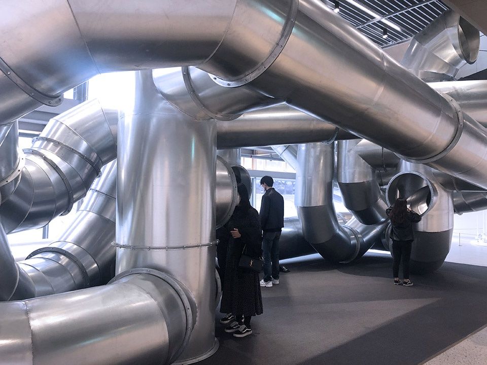 阈限城市 | 釜山现代汽车工作室的管道装置艺术