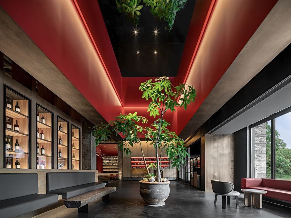 水泥与红砖交融的中式餐厅设计——Siji Minfu 餐厅