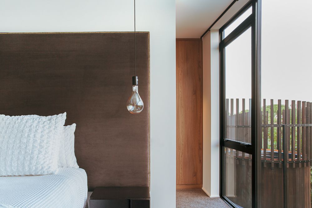 AW Architects 打造与自然和谐共处的 AmberleyHouse 别墅