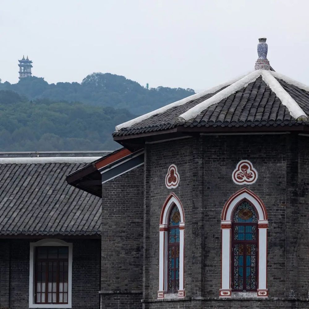 奥斯汀花园餐厅，百年历史建筑的现代重生