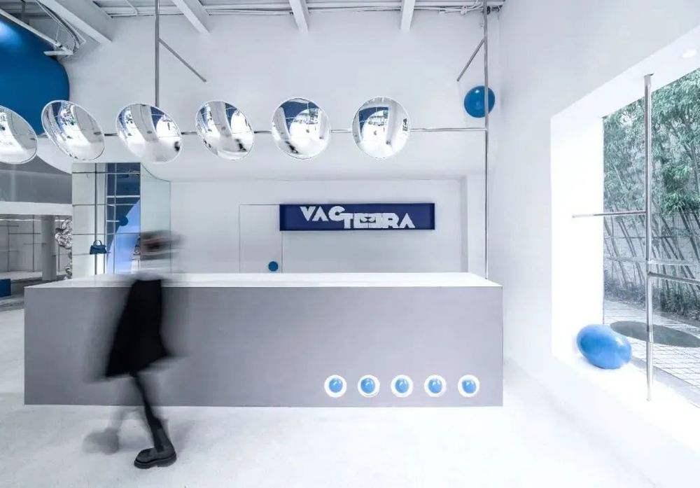 《漂浮的半分地球》 | 苏州 VAGTEERA 买手店，颠覆传统的空间设计探索