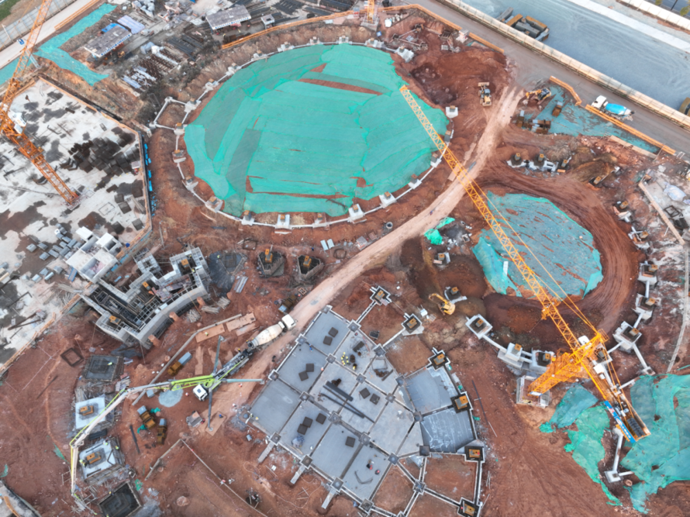 马岩松MAD设计衢州体育公园 融入自然景观的覆土建筑群