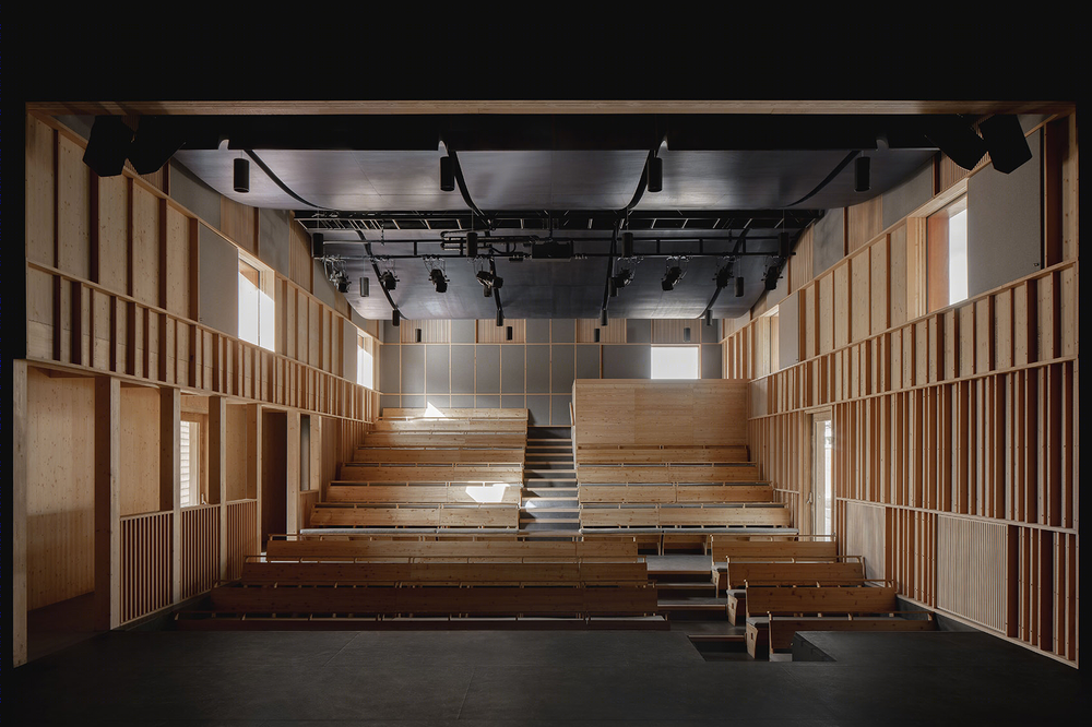 英国校园剧场“David Brownlow Theatre”设计亮点解读